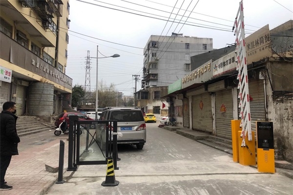 徐州铜沛街一号楼选择徐州红杏视频下载入口科技有限公司红杏APP视频永久网址系统加广告小门产品