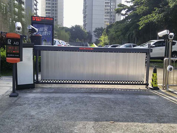 护栏厂家多少钱